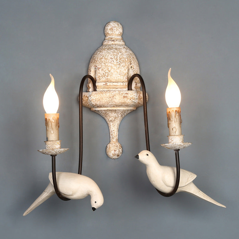 Applique murale traditionnelle rustique en bois massif et métal avec candélabre oiseau 1/2 lumière pour salon et salle à manger 