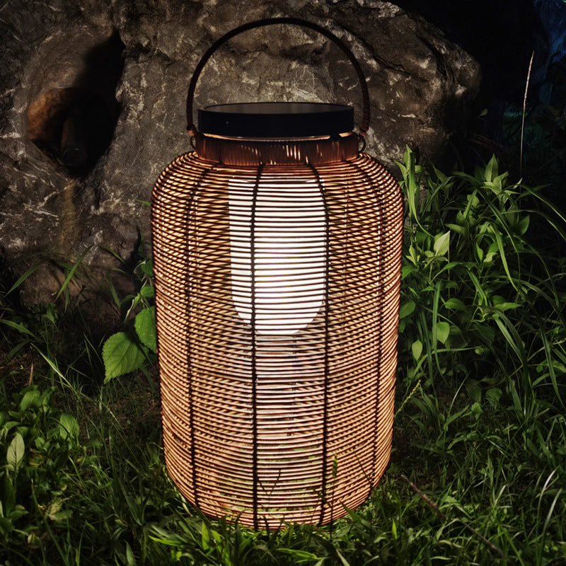 Traditionelle japanische Solar-Wasserdichte Weben PE Rattan Acryl Eisen Zylindrische Laterne LED Landschaftsbeleuchtung für Garten & Außenbereich Patio 