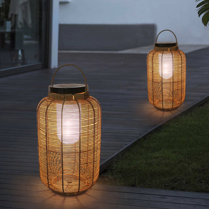Traditionelle japanische Solar-Wasserdichte Weben PE Rattan Acryl Eisen Zylindrische Laterne LED Landschaftsbeleuchtung für Garten & Außenbereich Patio 