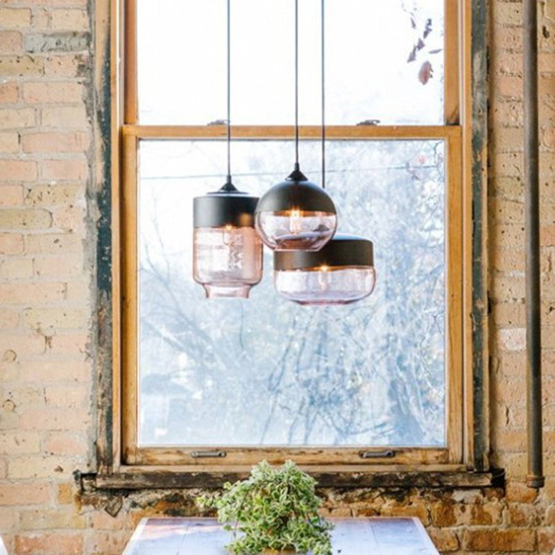 Suspension contemporaine industrielle en fer et verre en forme de cylindre globe à 1 lumière pour salle à manger 