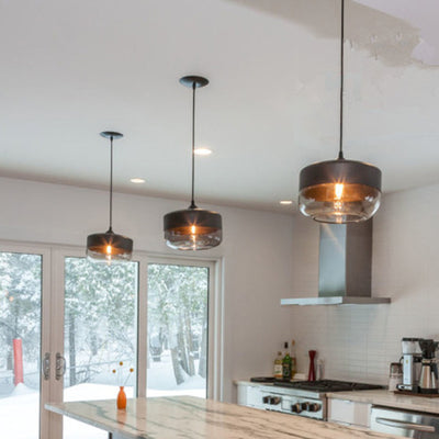 Suspension contemporaine industrielle en fer et verre en forme de cylindre globe à 1 lumière pour salle à manger 