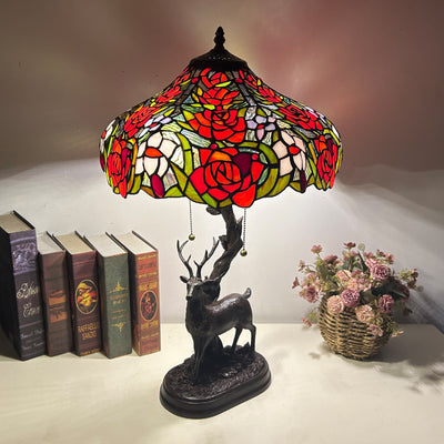 Traditionelle Tiffany-Glas-Eisenkuppel-Hirschfuß-Rosenblume 2-Licht-Tischlampe für Schlafzimmer 