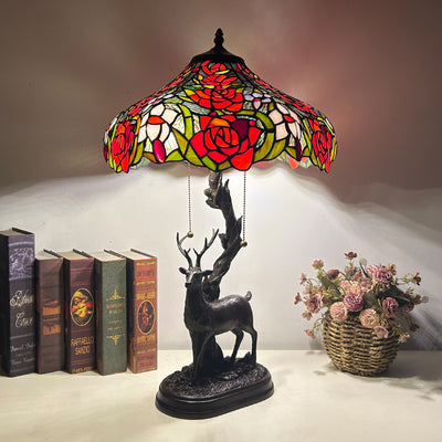 Traditionelle Tiffany-Glas-Eisenkuppel-Hirschfuß-Rosenblume 2-Licht-Tischlampe für Schlafzimmer 