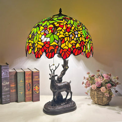 Traditionelle Tiffany-Glas-Eisenkuppel-Hirschfuß-Rosenblume 2-Licht-Tischlampe für Schlafzimmer 
