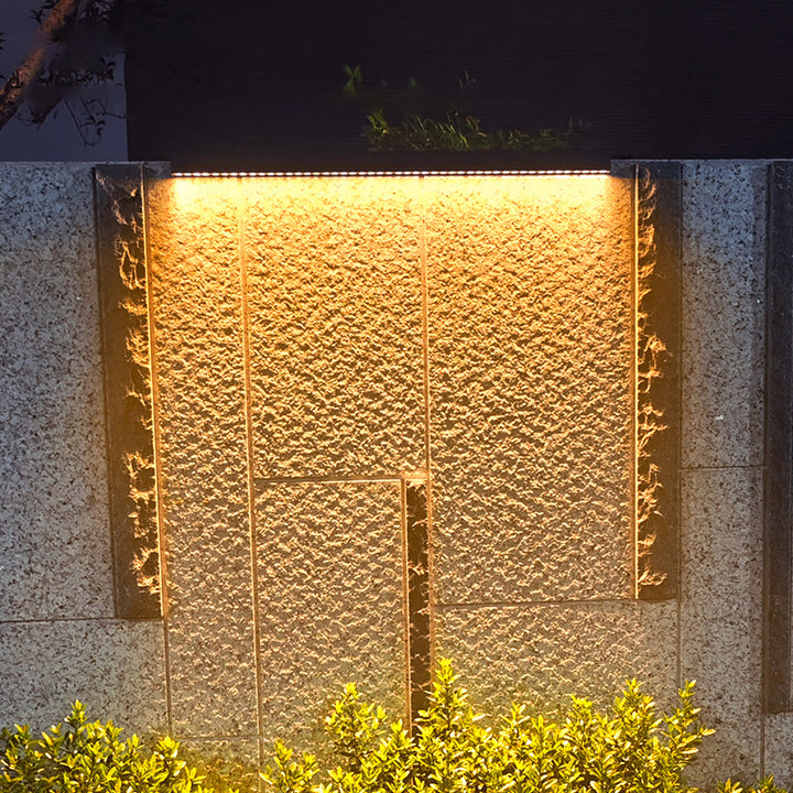 مصباح حائط LED بتصميم عصري بسيط مقاوم للماء من الألومنيوم والزجاج المقسى لغسل الجدران، مناسب للفناء الخارجي 