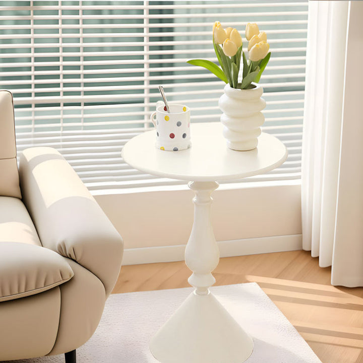 Table basse ronde moderne minimaliste en fibre de densité moyenne et métal avec base style bougeoir pour salon 