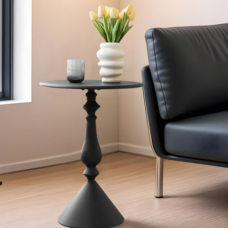 Table basse ronde moderne minimaliste en fibre de densité moyenne et métal avec base style bougeoir pour salon 