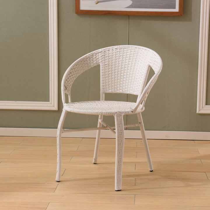 Moderna silla de comedor redonda minimalista de metal y ratán PE tejida a mano con respaldo para patio exterior 