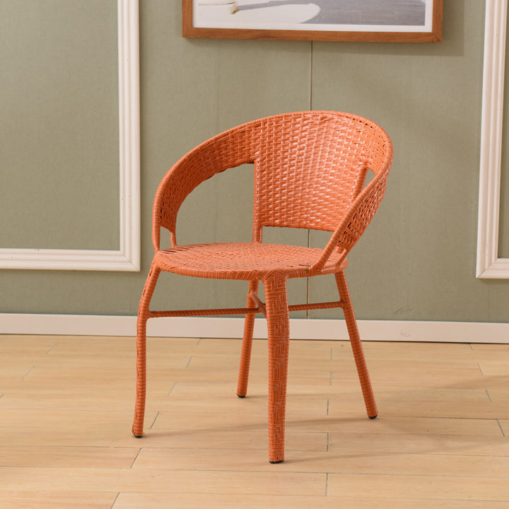 Moderna silla de comedor redonda minimalista de metal y ratán PE tejida a mano con respaldo para patio exterior 