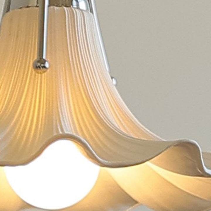 Zeitgenössische skandinavische Magnolienblumen-Hardware-Keramik 1-Licht-Pendelleuchte für das Wohnzimmer 
