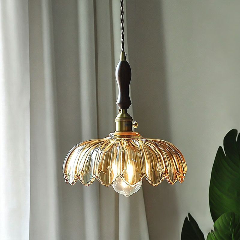 Lustre suspendu en laiton moderne rustique avec une fleur en verre à 1 lumière 