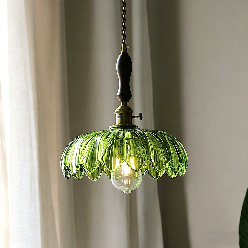 Lustre suspendu en laiton moderne rustique avec une fleur en verre à 1 lumière 