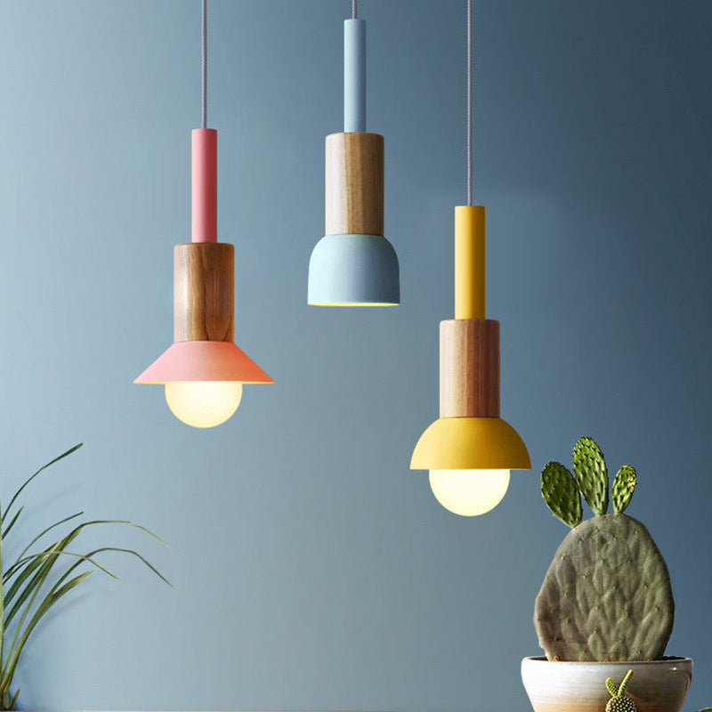 Zeitgenössische skandinavische unregelmäßige runde Zylinder Eisen Holz 1-Licht Pendelleuchte für Wohnzimmer 