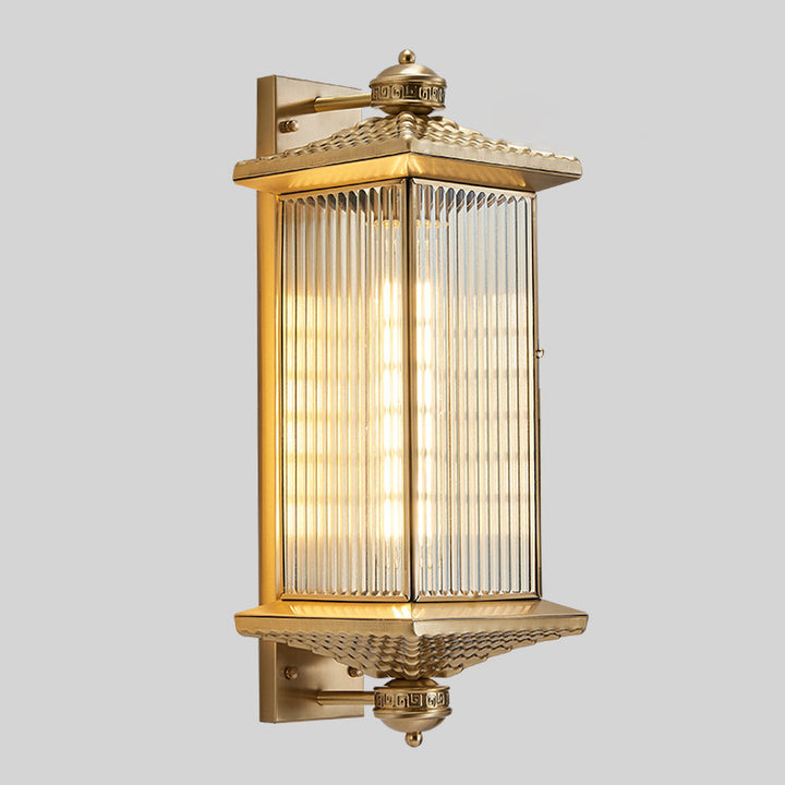 Lanterne du palais rectangulaire chinoise traditionnelle en cuivre avec verre, applique murale à une lumière pour patio extérieur 