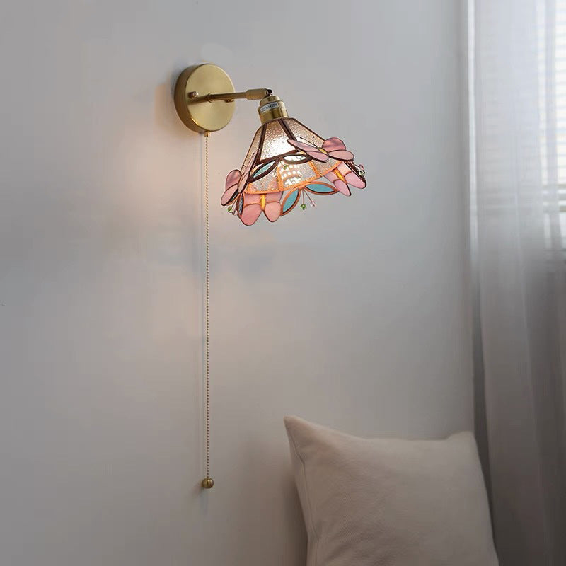 Applique Murale Traditionnelle Tiffany en Verre Cône Cuivre 1 Lumière Pour Salon 