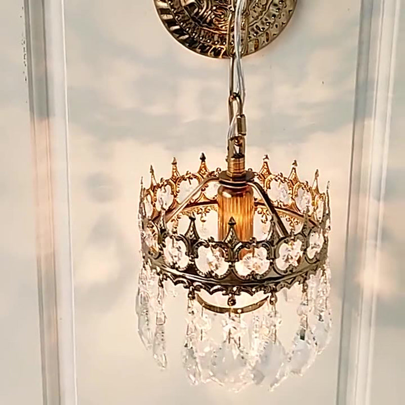 Traditionelle französische Teardrop-Kristall-Eisen-Wandleuchte mit 1 Licht für Wohnzimmer 
