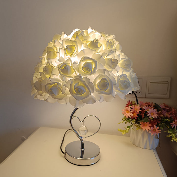 Zeitgenössische kreative Blume Eisen Stoff 1-Licht Tischlampe für Wohnzimmer 