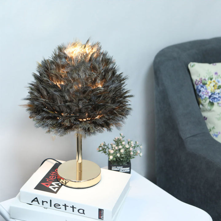 Lampe de table contemporaine ovale en fer avec une plume créative 1-lumière pour salon 