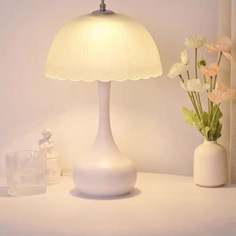 Lámpara de mesa contemporánea de cúpula nórdica de hierro y vidrio con 1 luz para sala de estar 