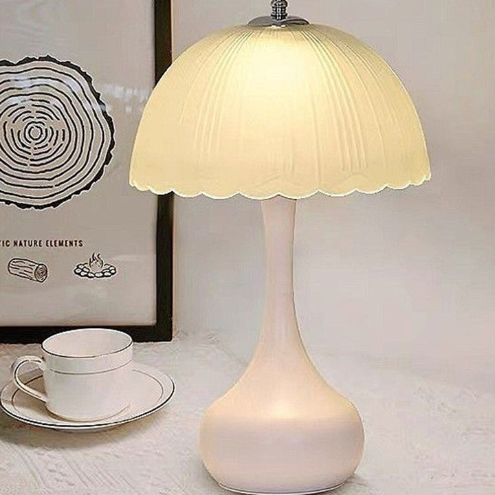 Lámpara de mesa contemporánea de cúpula nórdica de hierro y vidrio con 1 luz para sala de estar 
