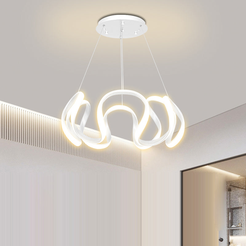 الثريا الحديثة المصنوعة من الحديد والمزينة بخطوط إبداعية من نوع PVC LED لغرفة المعيشة 
