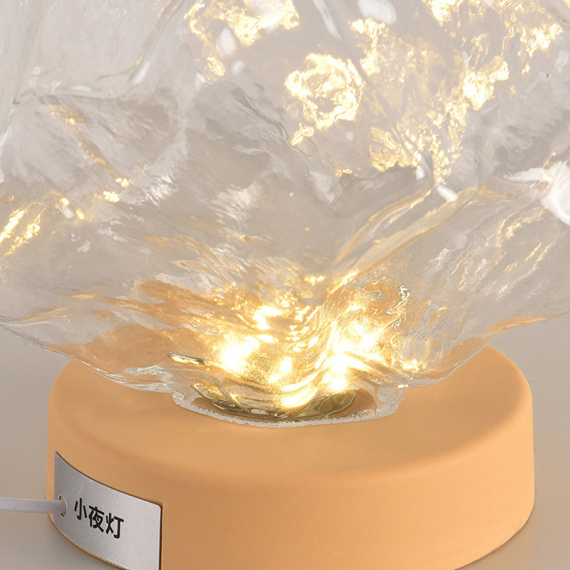 モダンアールデコトラペゾイドプラスチックガラスLEDテーブルランプリビングルーム用 