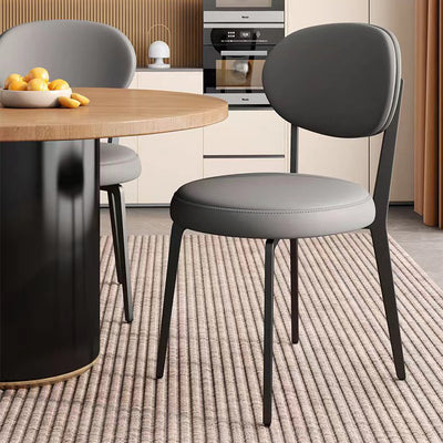 Chaise de salle à manger moderne de luxe en cuir courbé carré avec dossier en acier au carbone sans accoudoirs pour salle à manger 