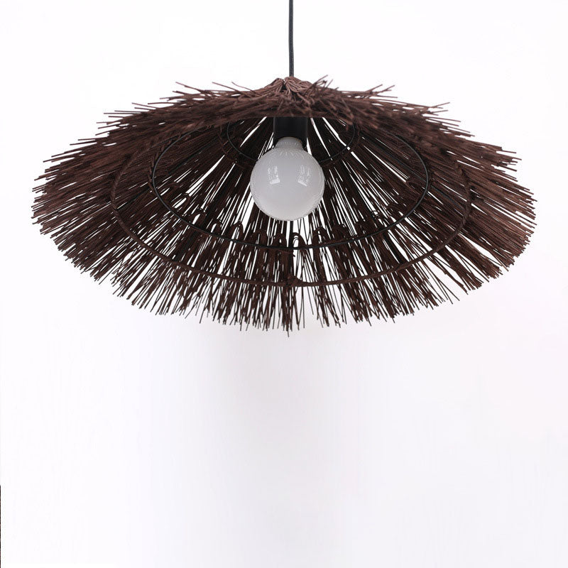 Suspension lumineuse tissée en chapeau conique en rotin métallique rustique traditionnel à 1 lumière pour salon 