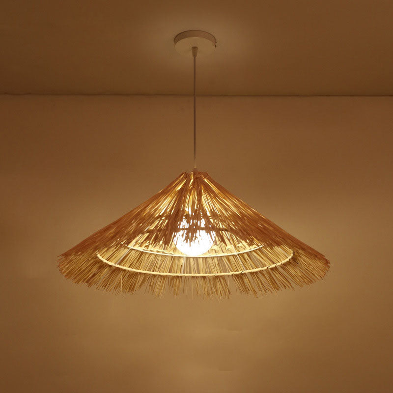 Suspension lumineuse tissée en chapeau conique en rotin métallique rustique traditionnel à 1 lumière pour salon 