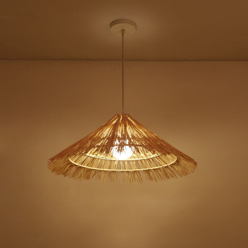 Suspension lumineuse tissée en chapeau conique en rotin métallique rustique traditionnel à 1 lumière pour salon 