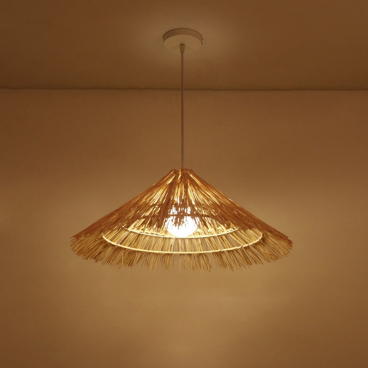 Suspension lumineuse tissée en chapeau conique en rotin métallique rustique traditionnel à 1 lumière pour salon 