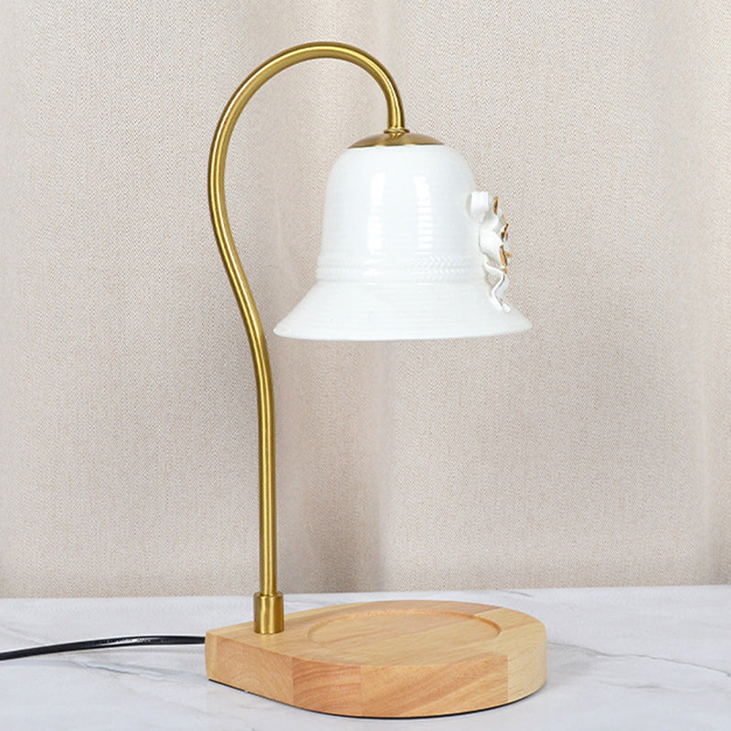 Lampe de table en fer à une lumière avec base en forme de larme vintage traditionnelle et fleur pour faire fondre la cire aromatique pour chambre 