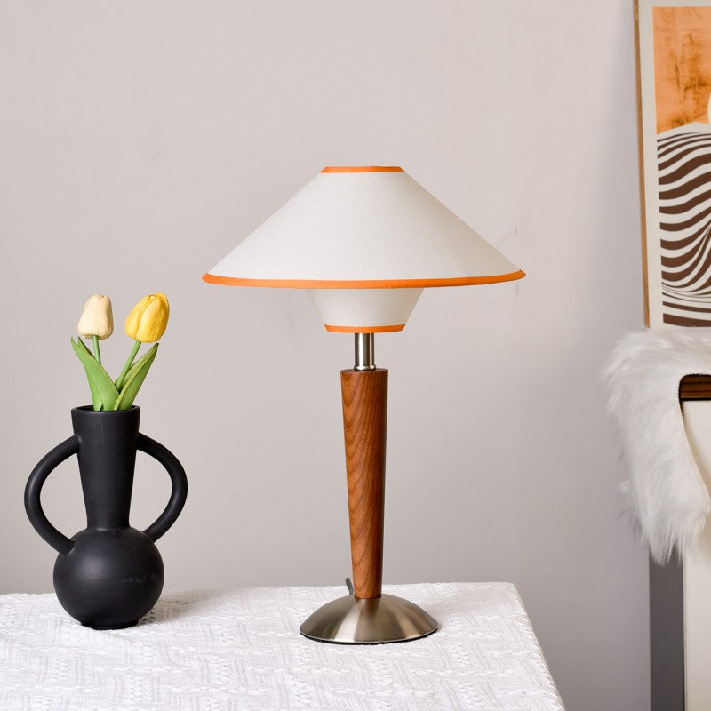 Lámpara de mesa contemporánea escandinava en forma de platillo volador de una luz de hardware de tela de madera de cera blanca para dormitorio 