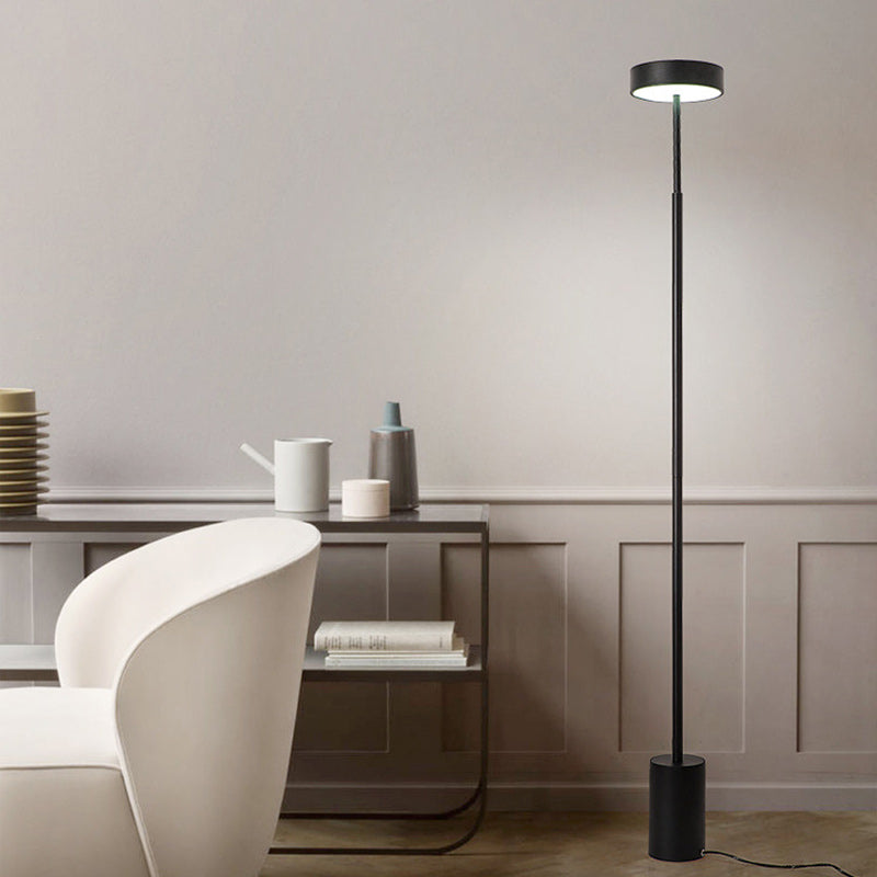 Contemporary Scandinavian Round Iron LED Standing Floor Lamp For Bedroom