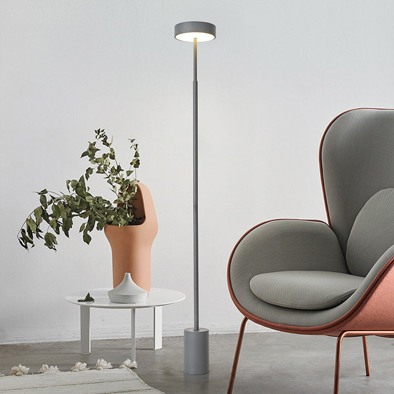 Contemporary Scandinavian Round Iron LED Standing Floor Lamp For Bedroom