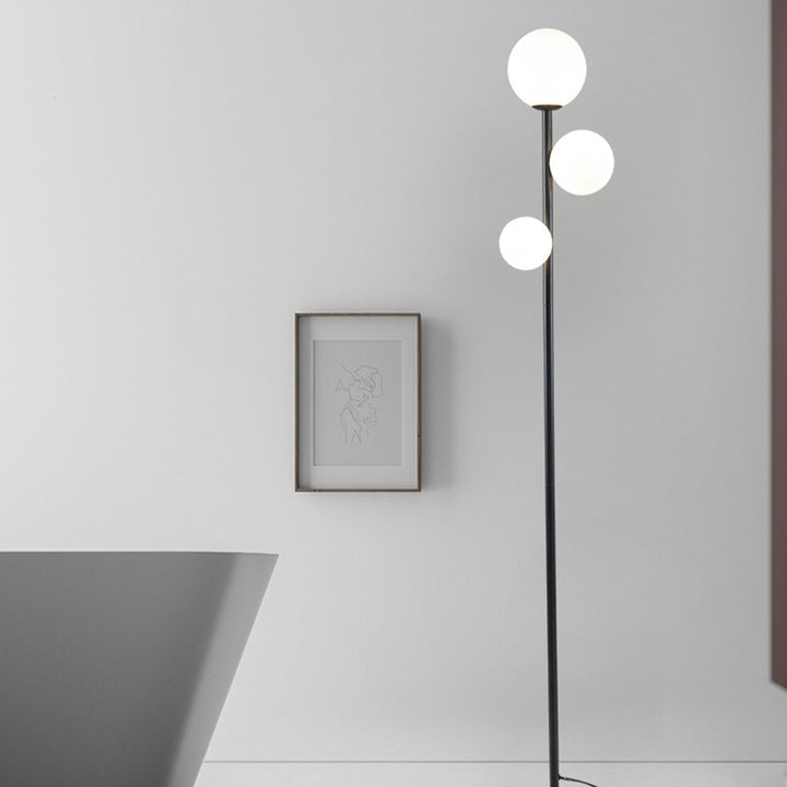 Zeitgenössische kreative runde Kugel Acryl Eisen 3-Licht Stehlampe für Schlafzimmer 