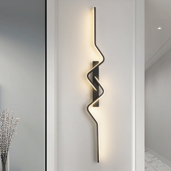 Moderne minimalistische vertikale unregelmäßige Wellenkurve Aluminium PVC Eisen Silikon LED Wandleuchte für Schlafzimmer 