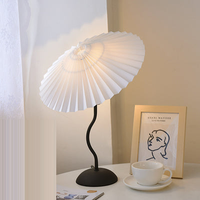 Contemporary Scandinavian Pleated Fan-Shaped Round Iron Fabric 1-Light Table Lamp For Bedroom