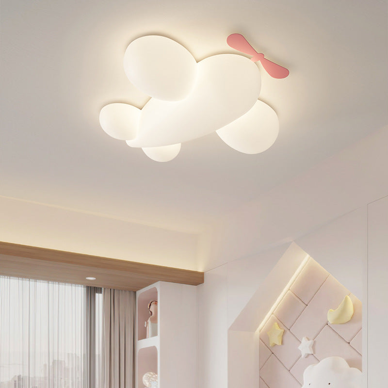 ضوء سقف مثبت بمصابيح LED من البلاستيك والحديد للأطفال المعاصرين بتصميم طائرة لغرفة النوم 