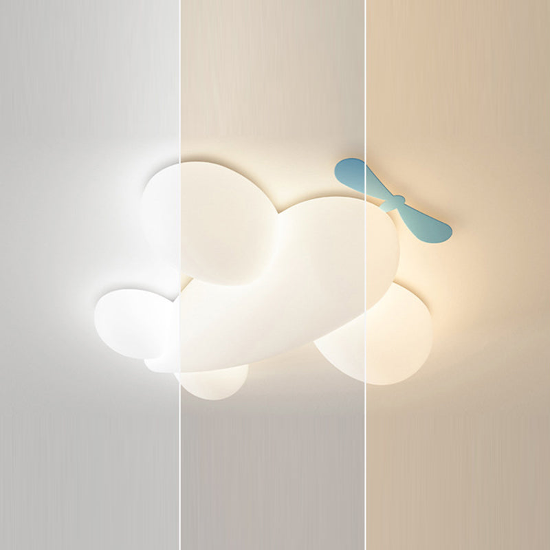 ضوء سقف مثبت بمصابيح LED من البلاستيك والحديد للأطفال المعاصرين بتصميم طائرة لغرفة النوم 