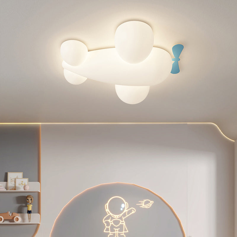ضوء سقف مثبت بمصابيح LED من البلاستيك والحديد للأطفال المعاصرين بتصميم طائرة لغرفة النوم 