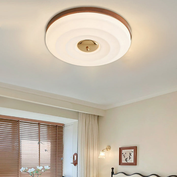 Plafonnier LED rond en crème nordique contemporain en fer, bois et acrylique pour chambre 