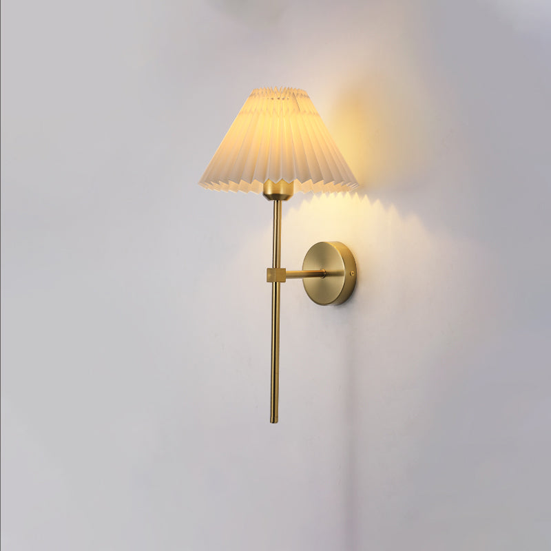 Applique Murale Moderne Minimaliste Cône Trapèze Long Poteau Fer Tissu 1 Lumière Pour Chambre 