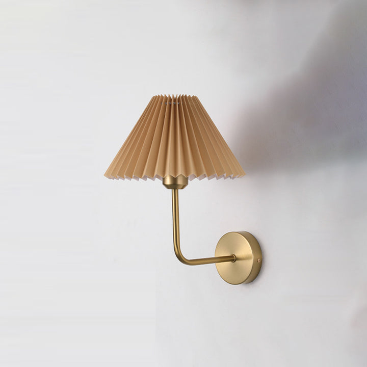 Applique murale moderne minimaliste ronde plissée en tissu de fer à 1 lumière pour chambre 