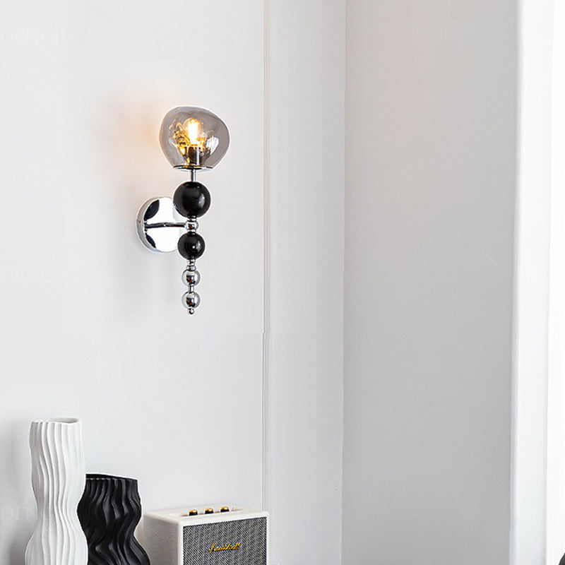 Zeitgenössische nordische runde Multi-Orb-Glas-Holz-Eisen-1-Licht-Wandleuchter-Lampe für Wohnzimmer 