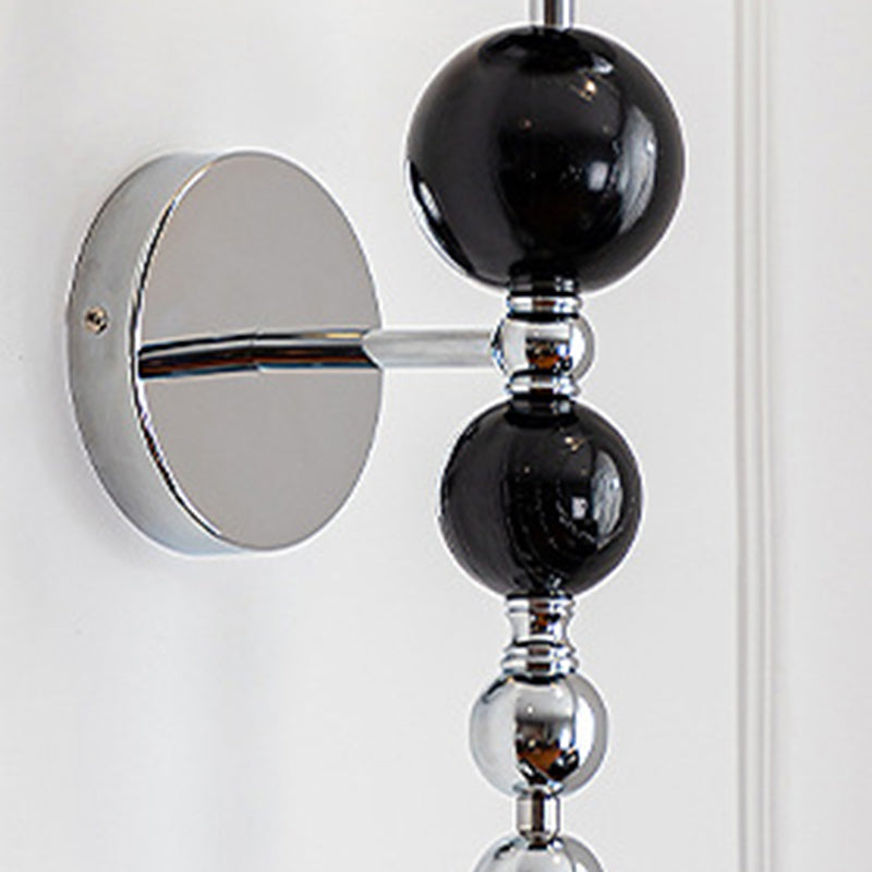Zeitgenössische nordische runde Multi-Orb-Glas-Holz-Eisen-1-Licht-Wandleuchter-Lampe für Wohnzimmer 