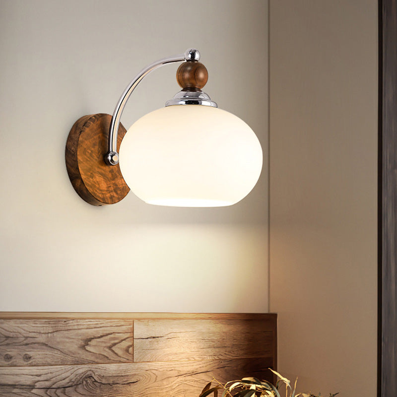 Applique murale traditionnelle vintage ovale en bois, fer et verre à 1 lumière pour chambre 