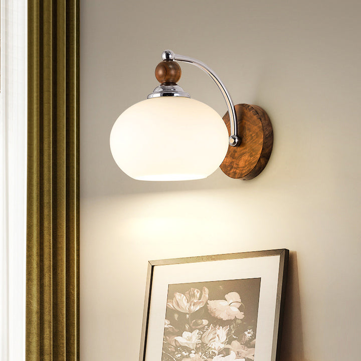 Applique murale traditionnelle vintage ovale en bois, fer et verre à 1 lumière pour chambre 