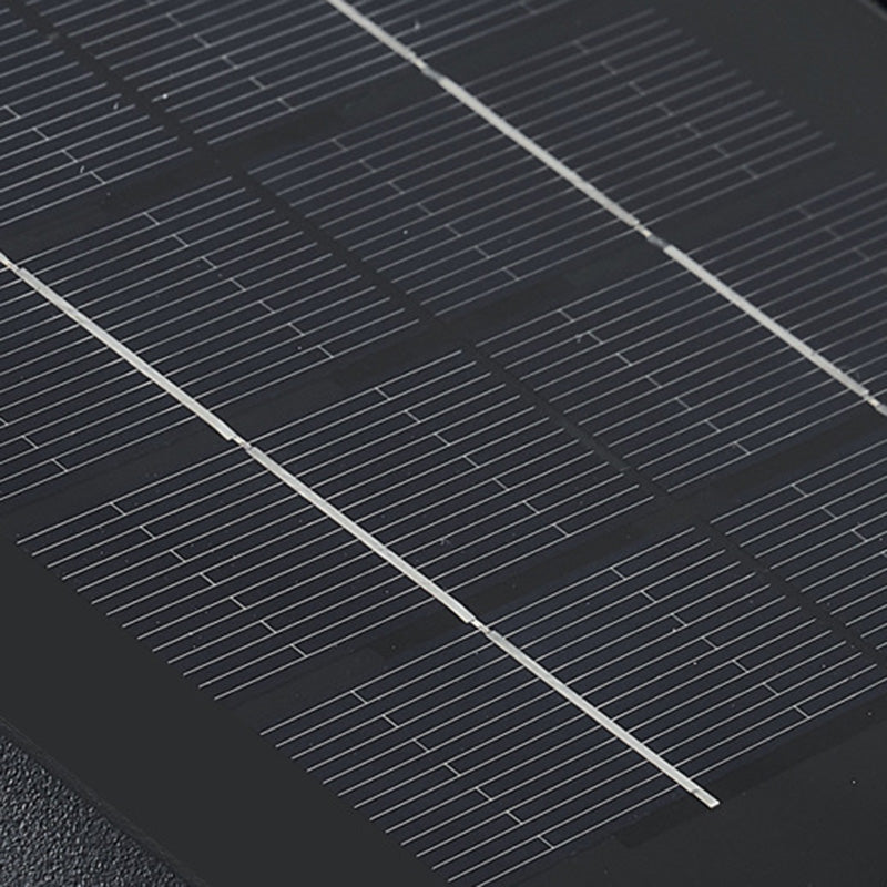 Luz exterior de enchufe de suelo cónica impermeable solar minimalista moderna de ABS PC para jardín 