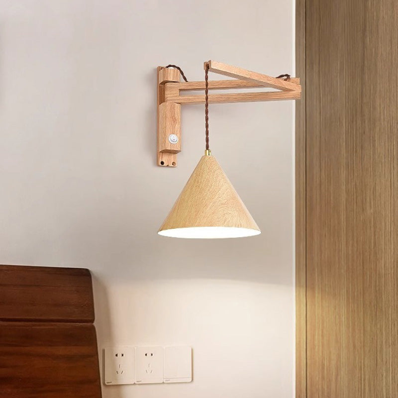 Applique murale à un bras oscillant conique en bois et fer vintage traditionnel pour chambre à coucher 